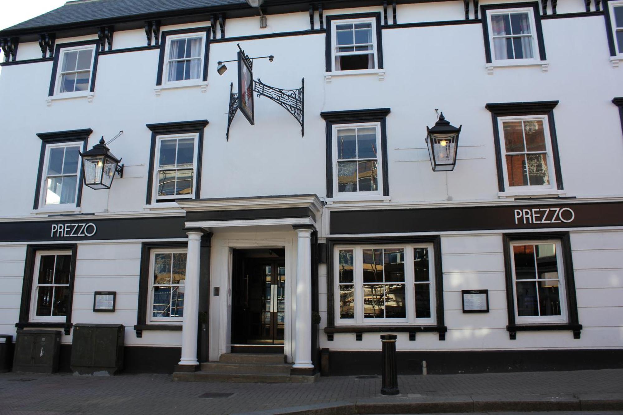 The George Hotel Stansted Airport Μπίσοπς Στόρτφορντ Εξωτερικό φωτογραφία