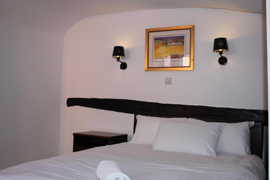 The George Hotel Stansted Airport Μπίσοπς Στόρτφορντ Εξωτερικό φωτογραφία
